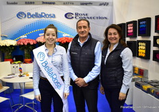 Maria Clara, Gonzalo Luzuriaga and Gabriela Meneses of BellaRose and Rose Connection. This Ecuadorian rose farm is present at the IPM Essen for the first time.